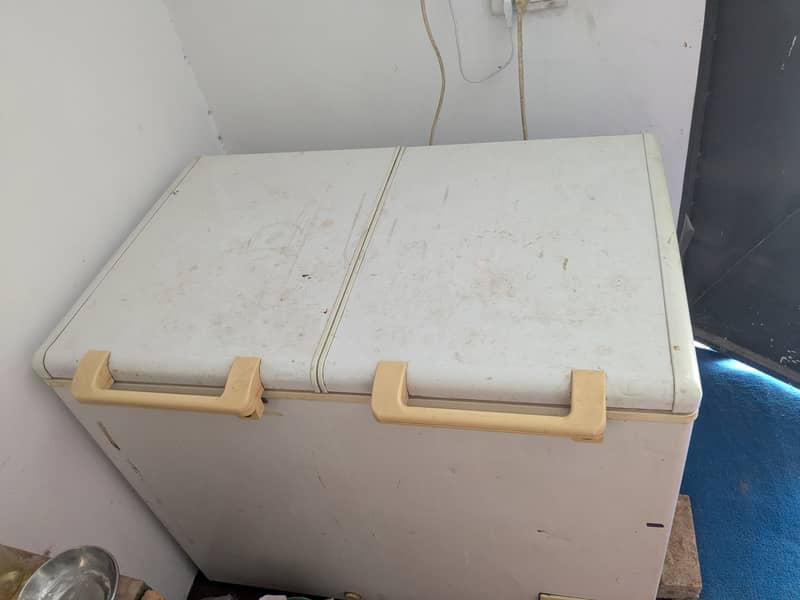 Good working Deep Freezer 2