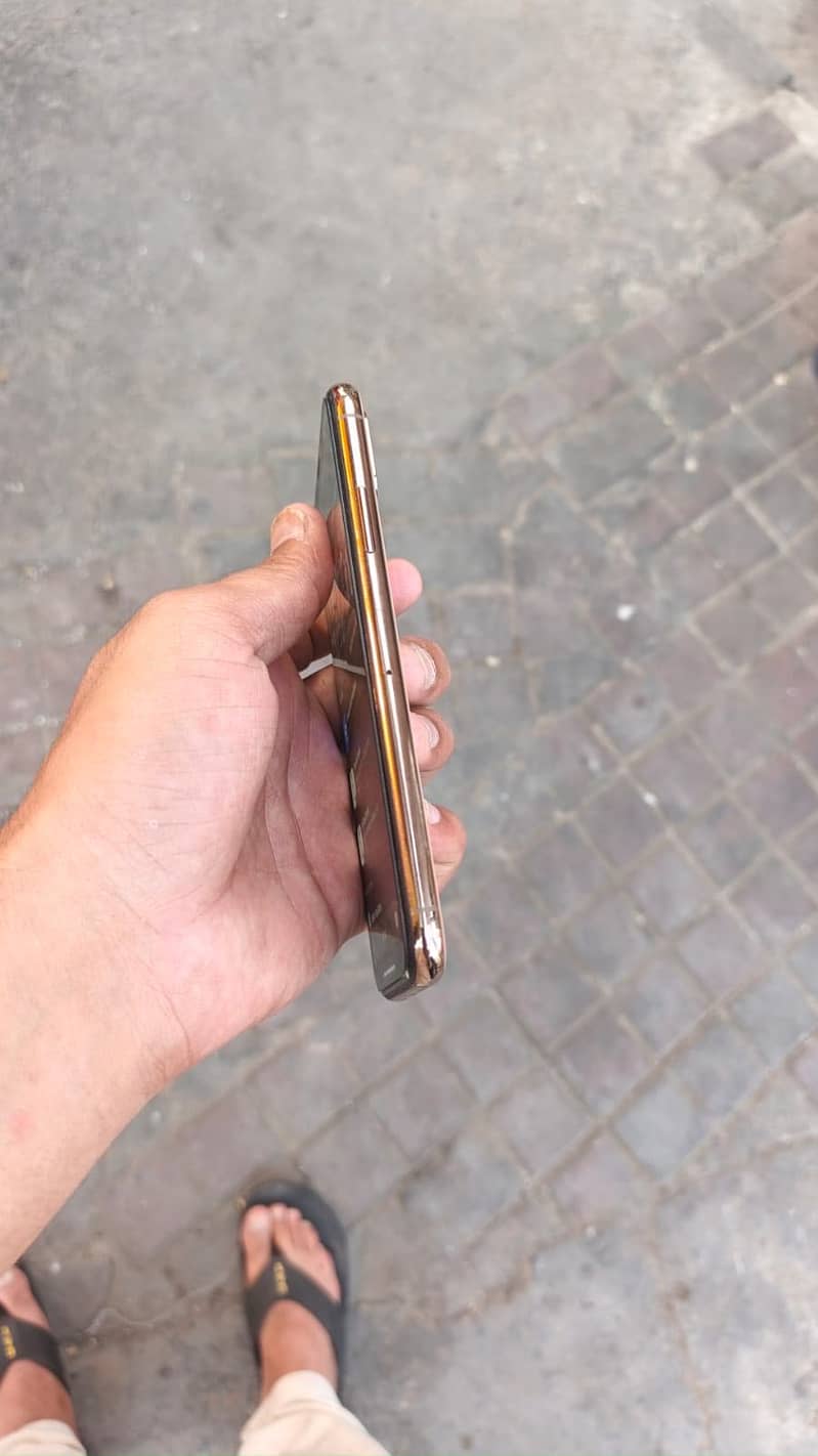 Apple iPhone XS 2