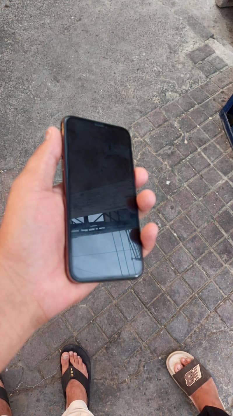Apple iPhone XS 5