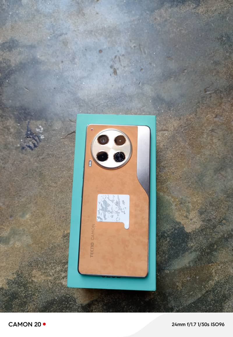 Tecno CAMON 20 0