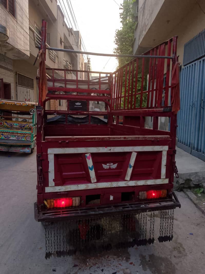 Loader Rickshaw 2