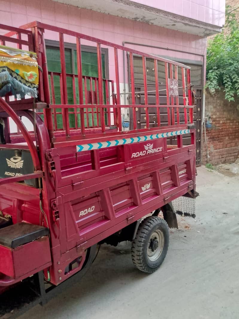 Loader Rickshaw 4