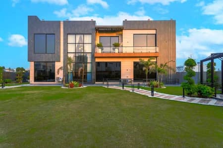 2 Kanal Lavish Beautiful Bungalow 1 Kanal House + 1 Kanal Lawn Top Quality Build Luxurious Beautiful Modern Design Villa With Basement For Sale In DHA Lahore Phase 7 Prime Location