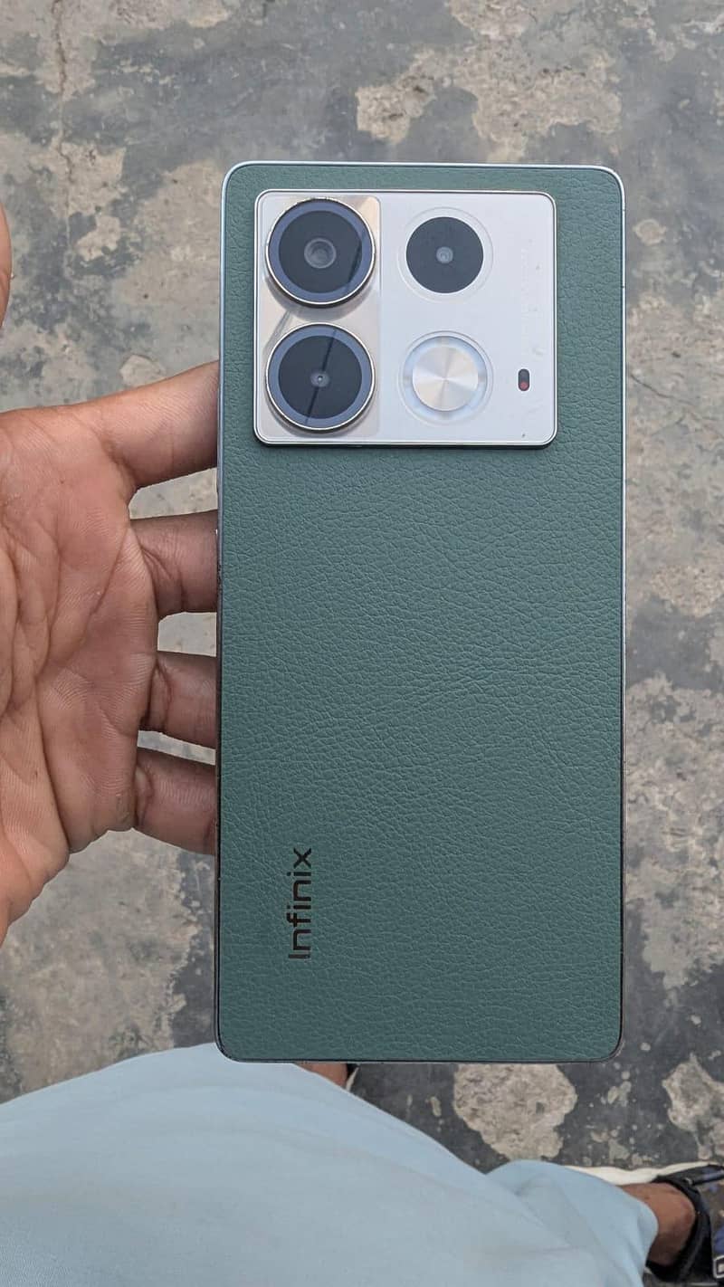 Infinix Note 40 0