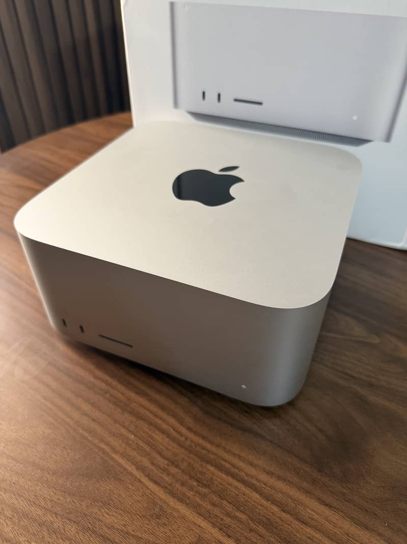 Mac Studio M1 Max 32 Core GPU Customised 0