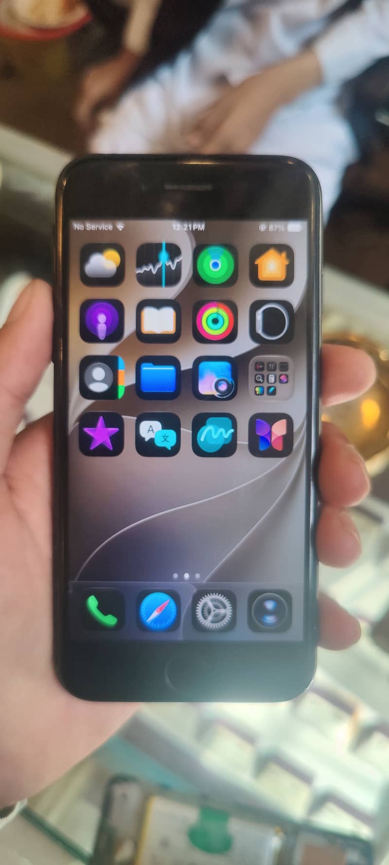 Apple iPhone SE 2 1