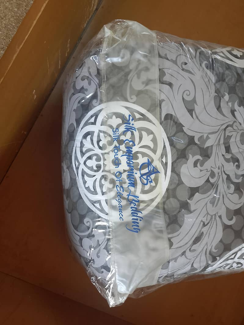 Bedsheet with comfort 0