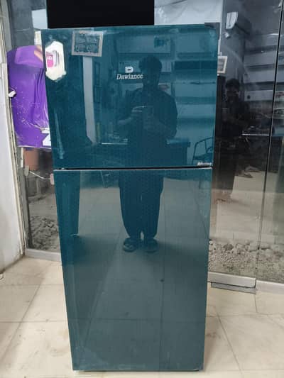 Dawlance Medium Large size fridge for sale (0321/0807777)