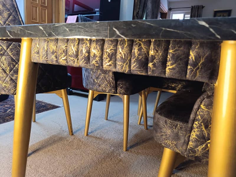 Dining Table 7