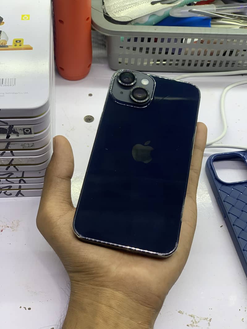 Apple iPhone 14 JV 0