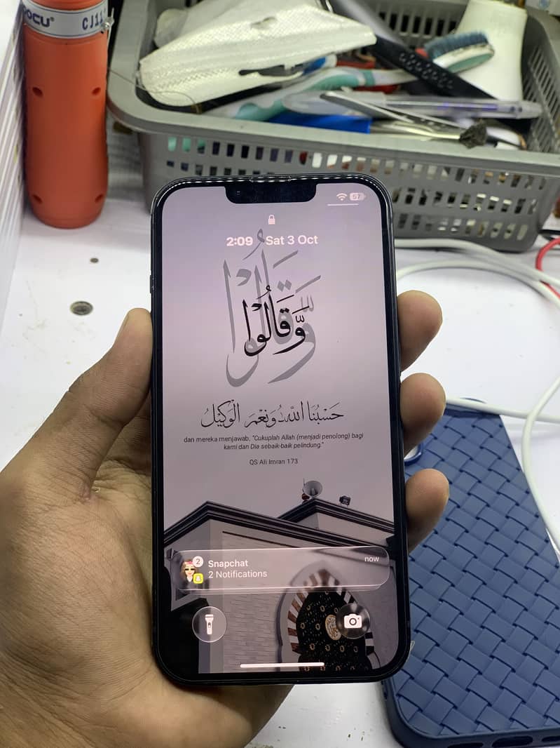Apple iPhone 14 JV 1