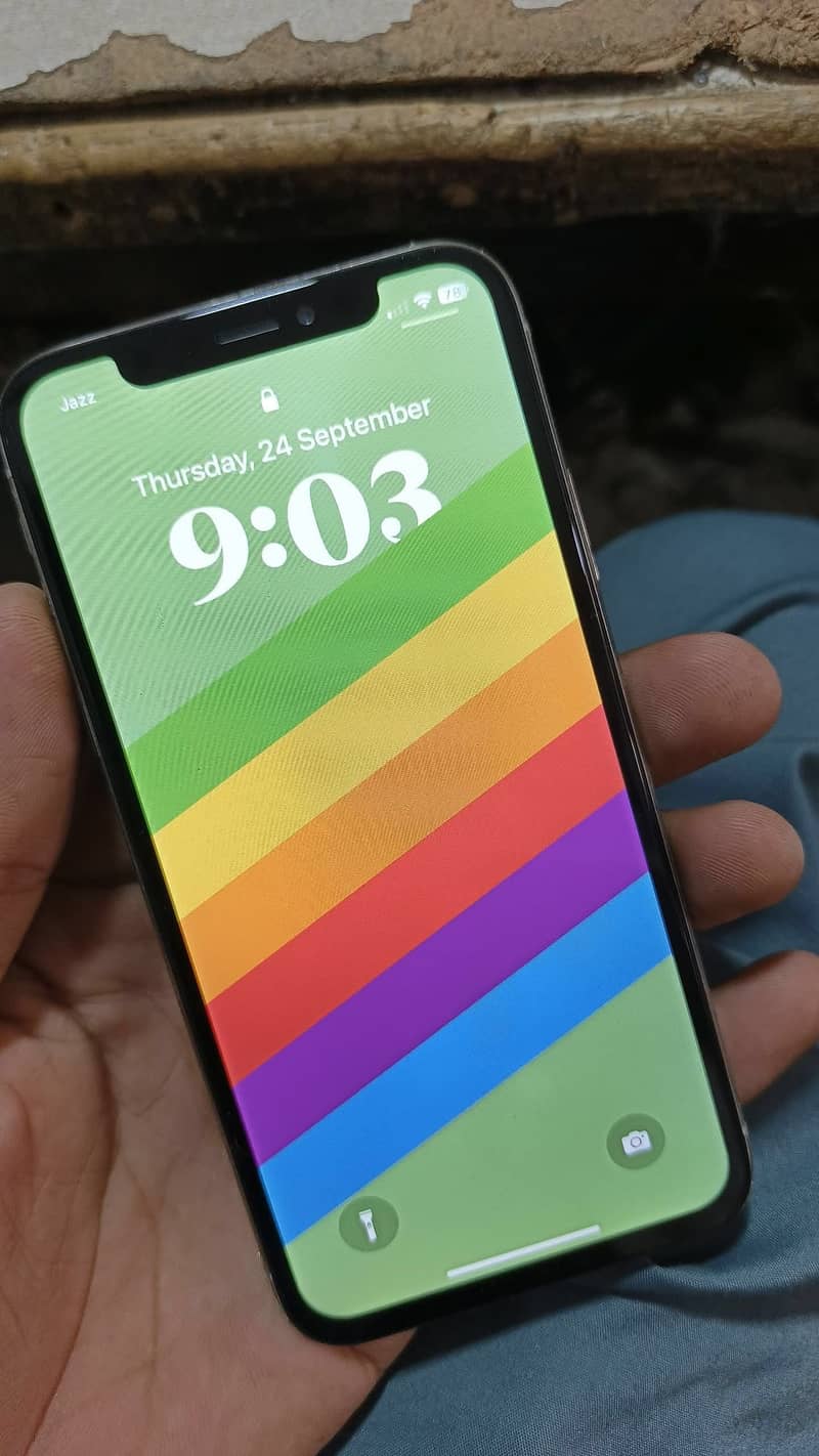 Apple iPhone X 0