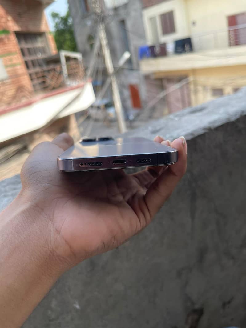 iPhone 14 Pro Max 3