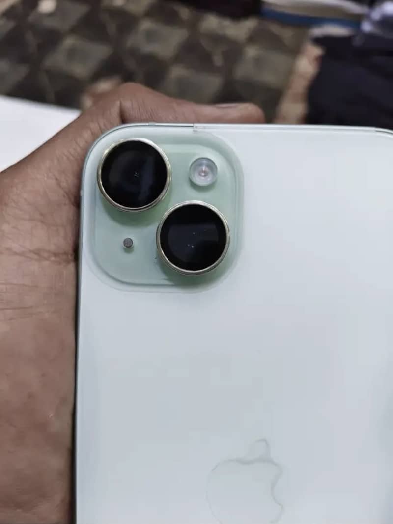 Apple iPhone 15 plus 5