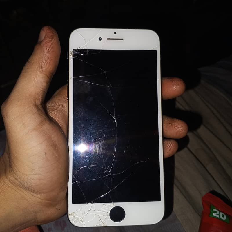 Apple iPhone 7 4