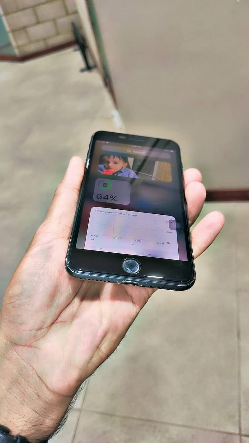 Apple iPhone 7 Plus 3