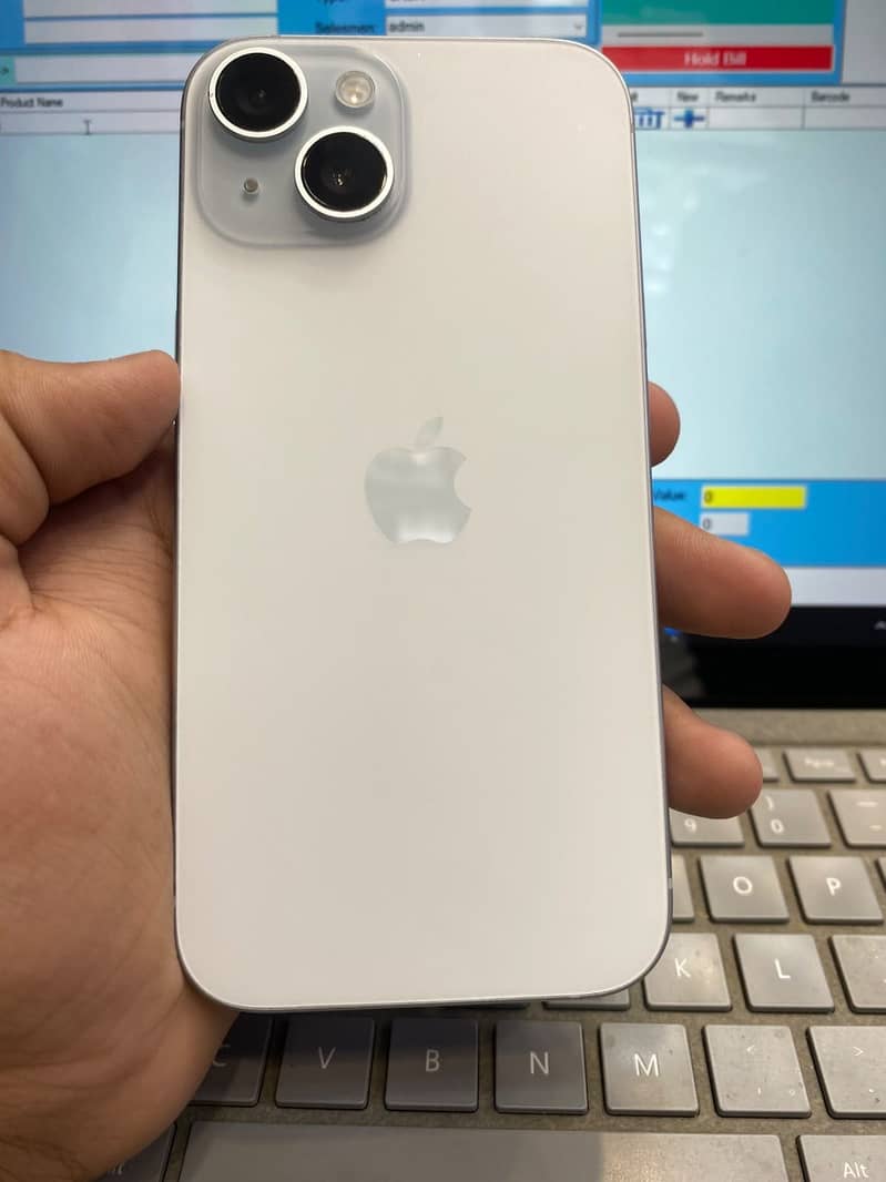 Apple iPhone 15 2