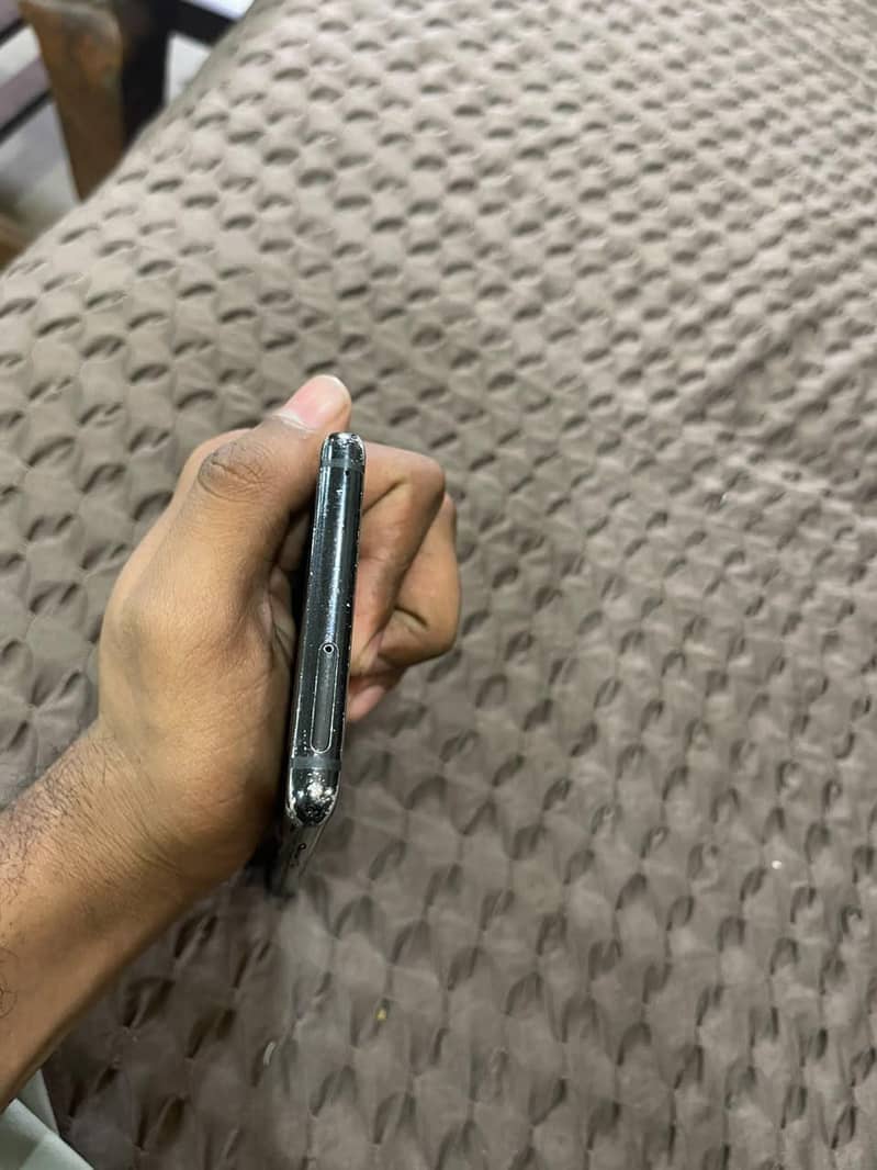 Samsung Mobile Note 8 4