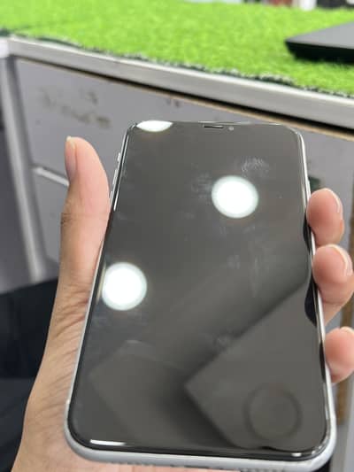 Apple iPhone XR