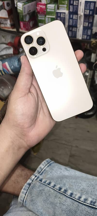 Apple iPhone 16 Pro Max