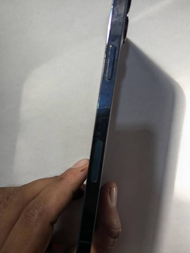 Apple iPhone 12 Pro Max 3