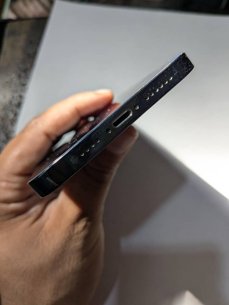 Apple iPhone 12 Pro Max 6