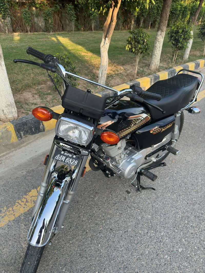 Honda 125 24/25 model 1