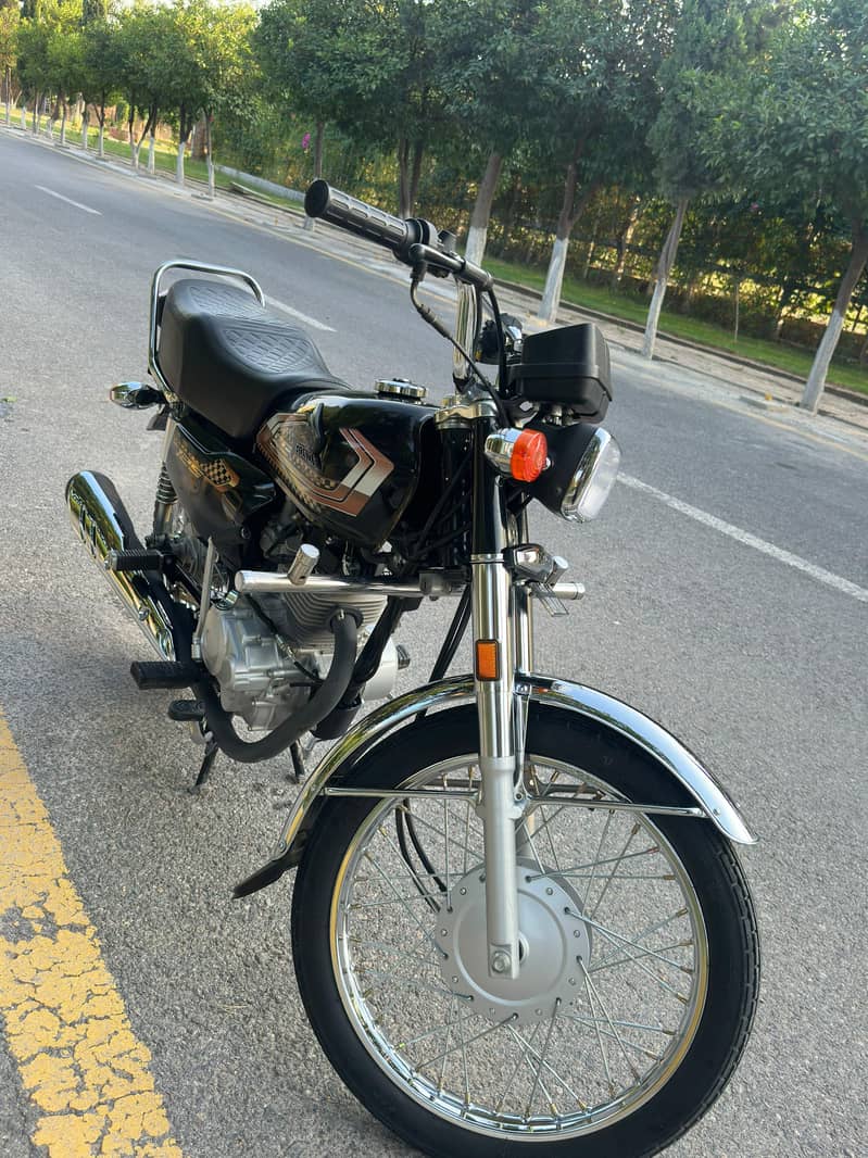 Honda 125 24/25 model 2