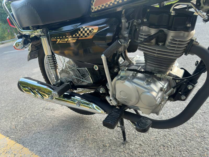 Honda 125 24/25 model 8