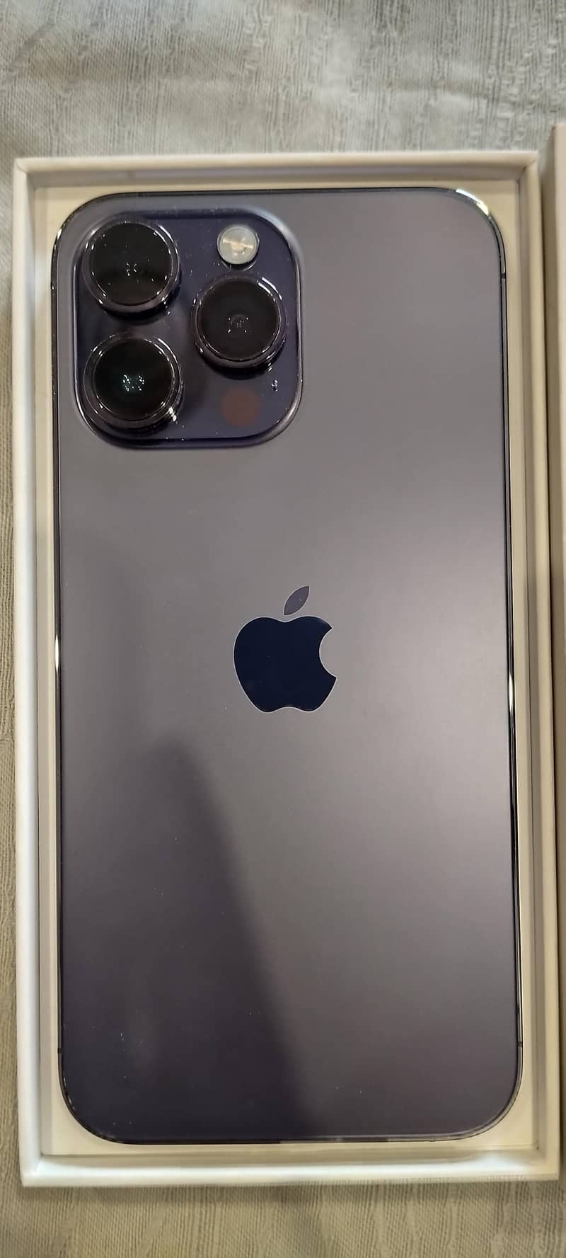 Apple iPhone 14 Pro Max 1