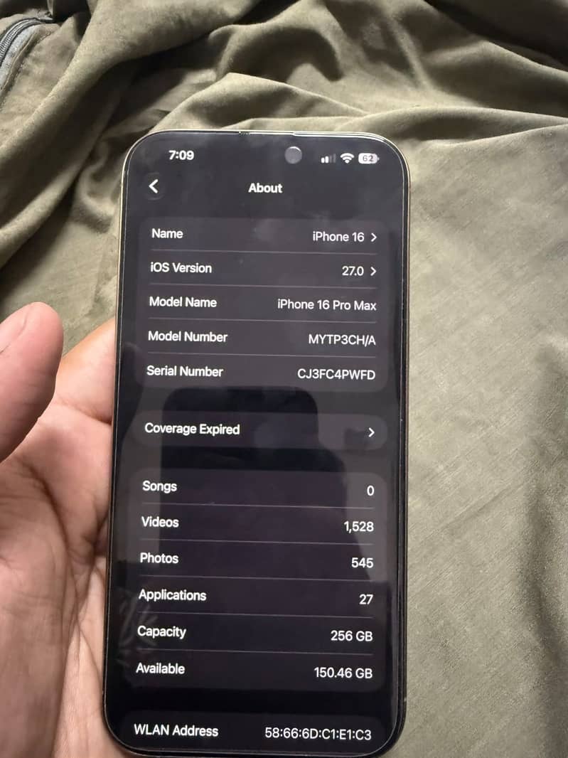Apple iPhone 16 Pro Max 2