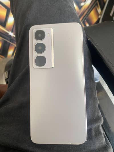 Itel City 100