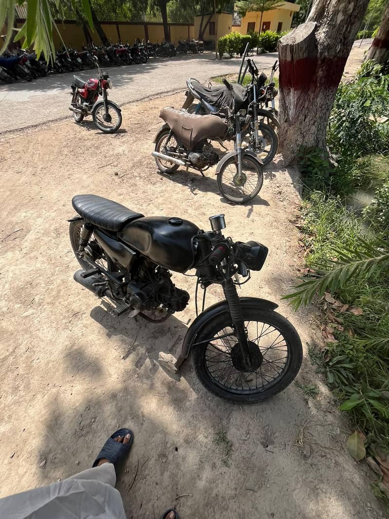 CD 70 cafe racer 5