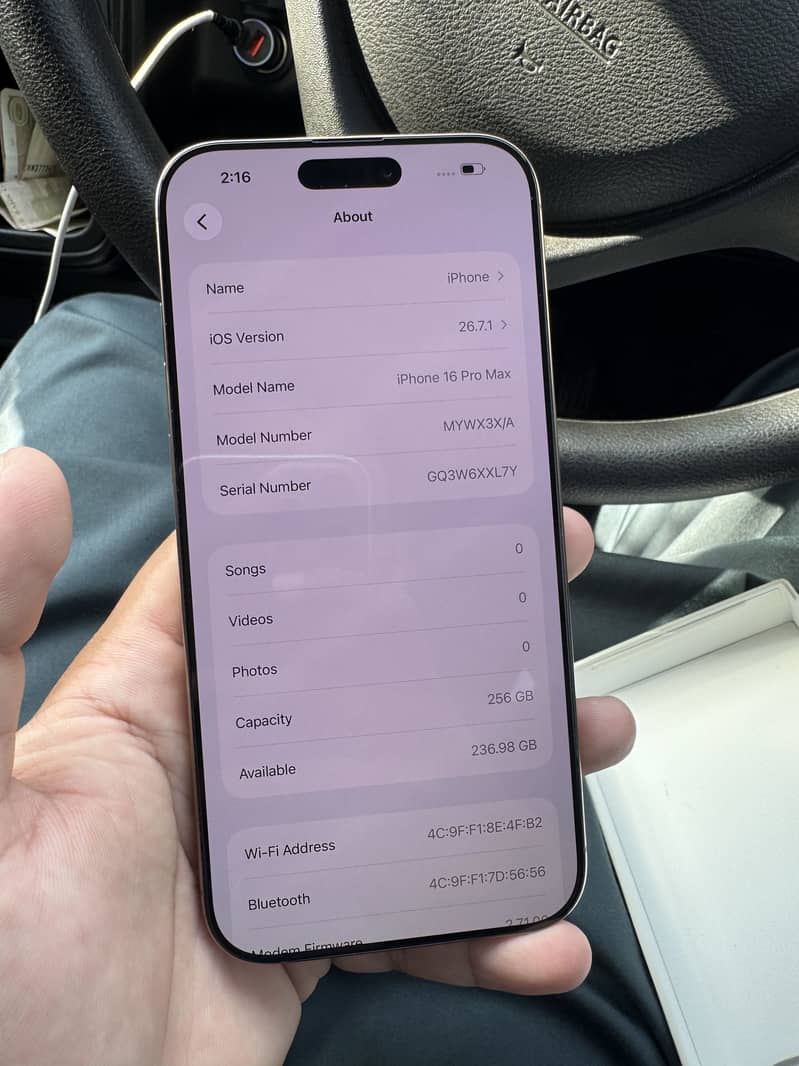 Apple iPhone 16 Pro Max 4
