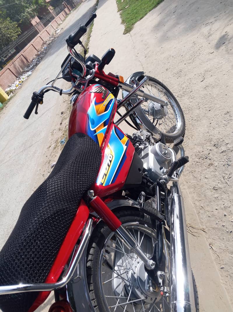 Honda CD 70 4