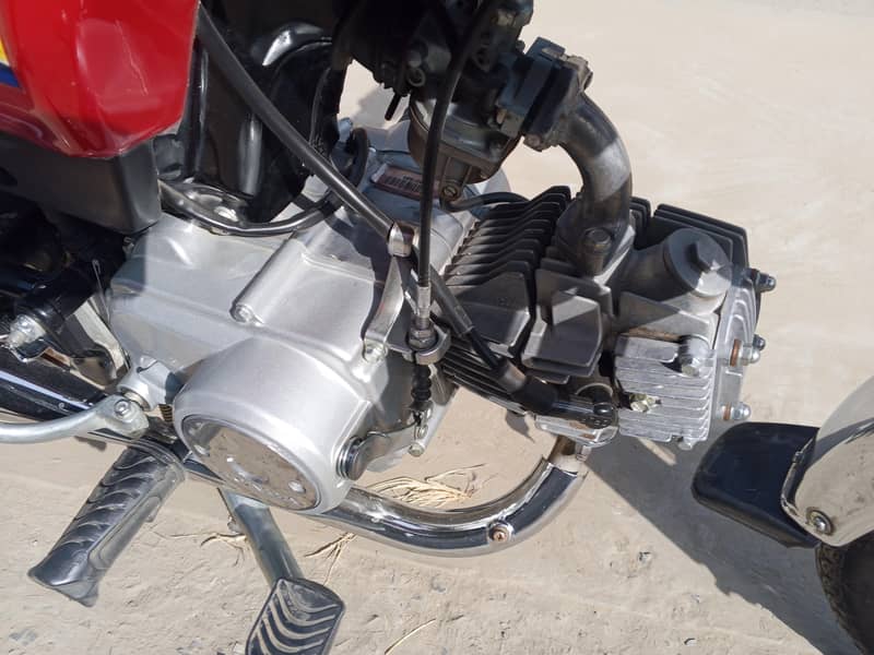 Honda CD 70 9