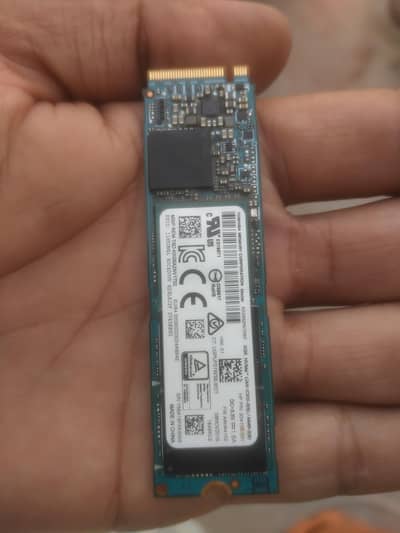 Toshiba NVme M. 2 with orico matel Case