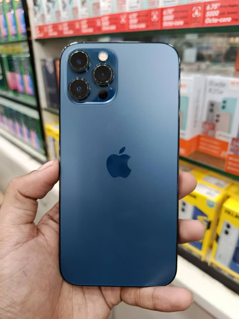 Apple iPhone 12 Pro Max 3