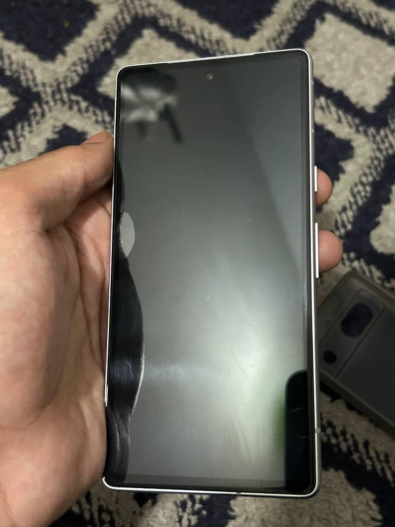 Google Pixel 7a 4