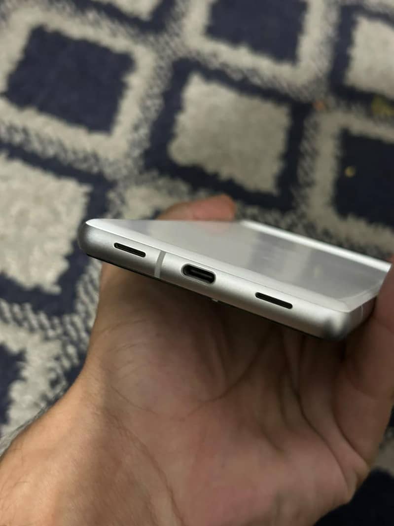 Google Pixel 7a 6