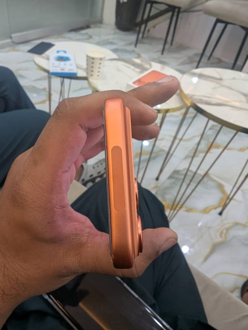 Apple iPhone 17 Pro Max 1