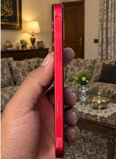 Apple iPhone 12 4
