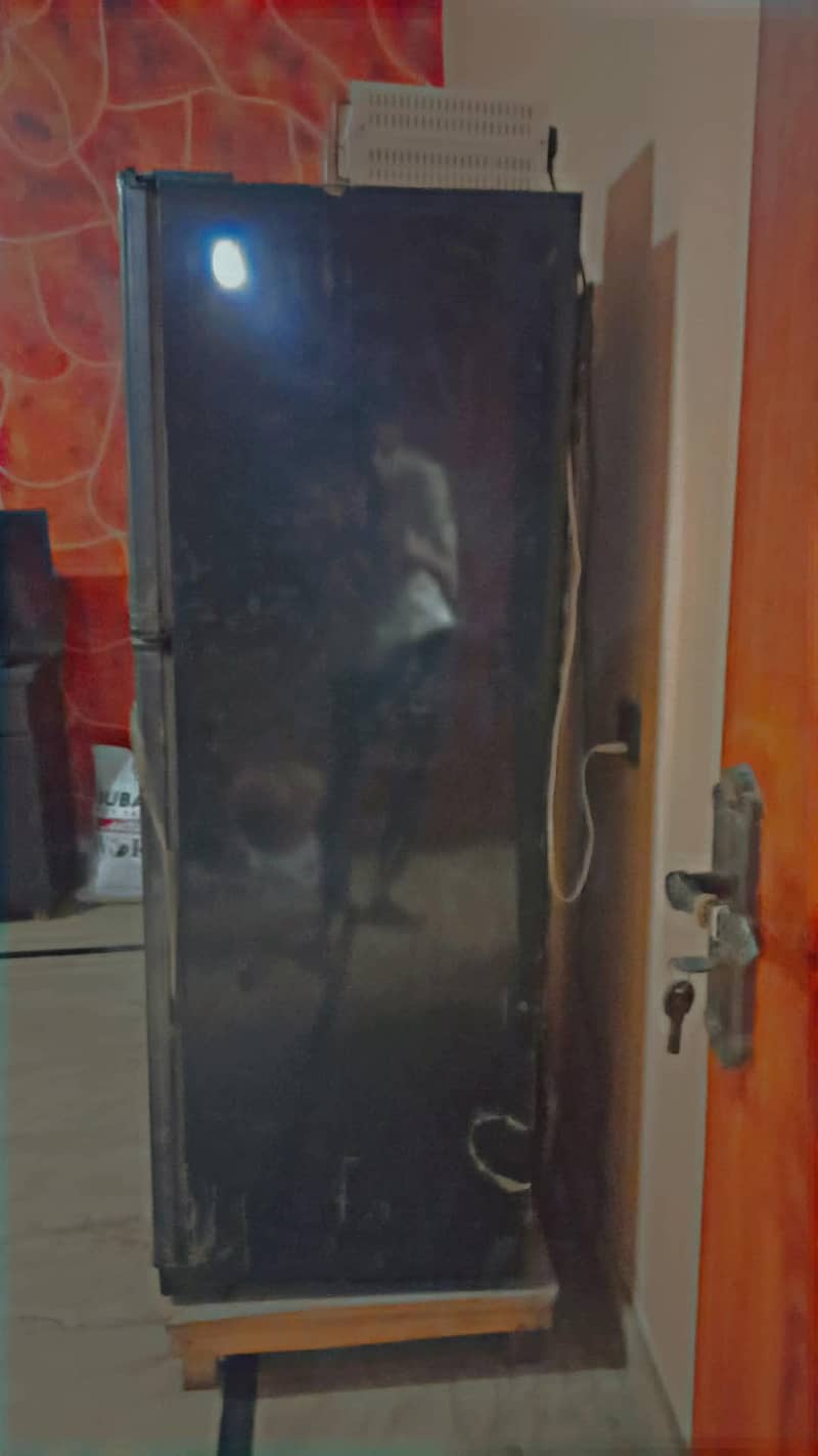 Orient Fridge 2