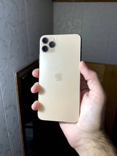 IPhone 11 Pro Max 256gb, Waterpack 10/10, Never open