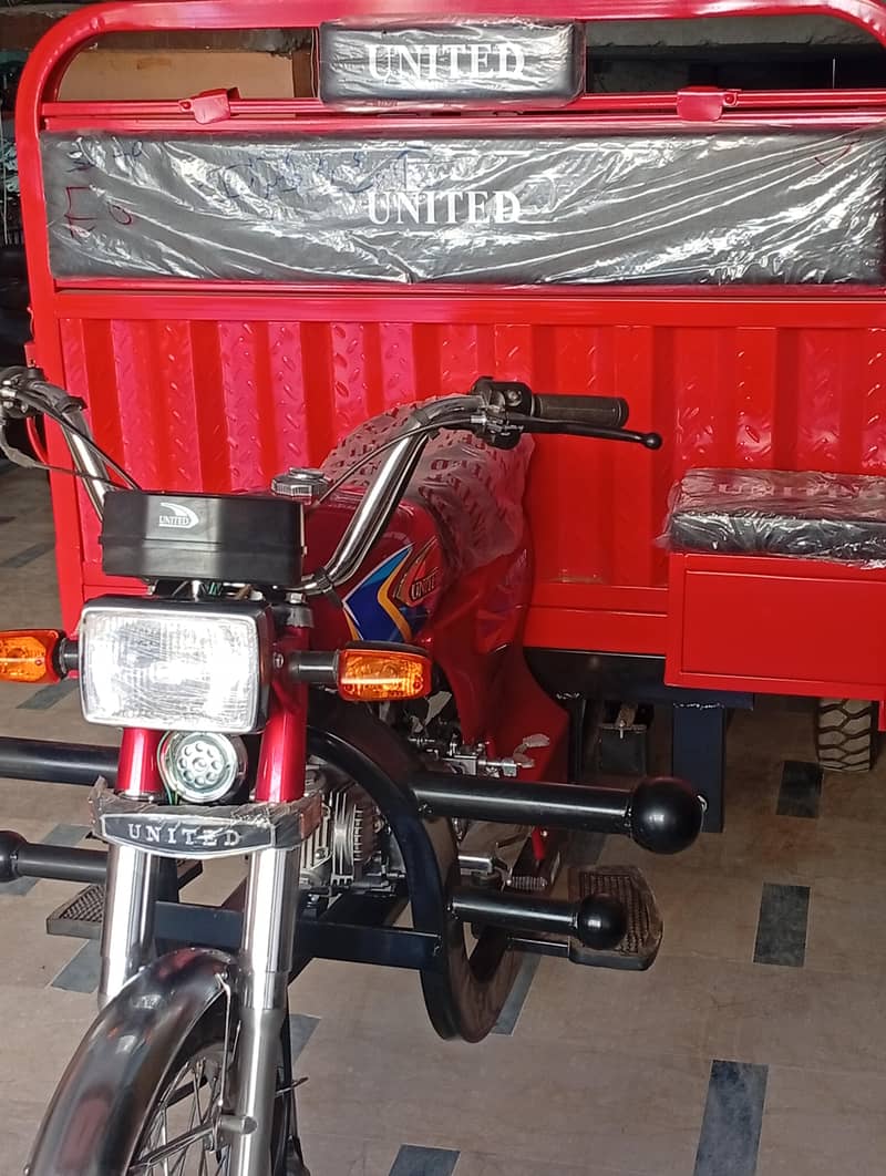 United 100 cc LOADER 4