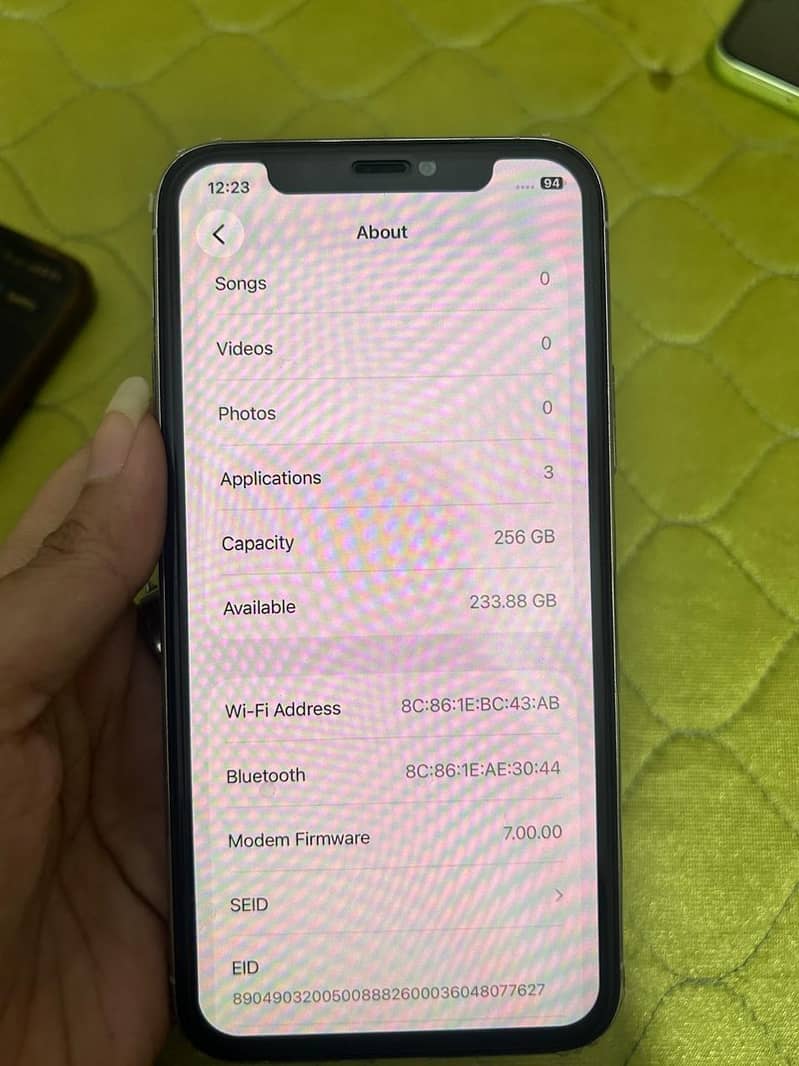 Apple iPhone 11 Pro 4
