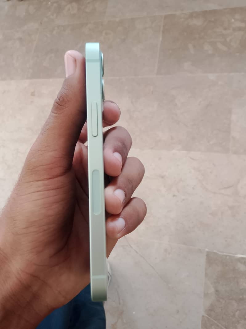 Apple iPhone 12 mini 0