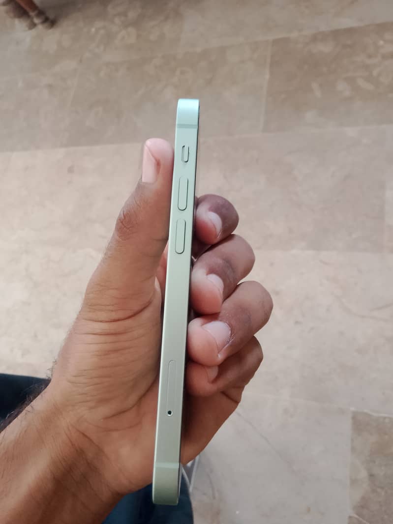 Apple iPhone 12 mini 3