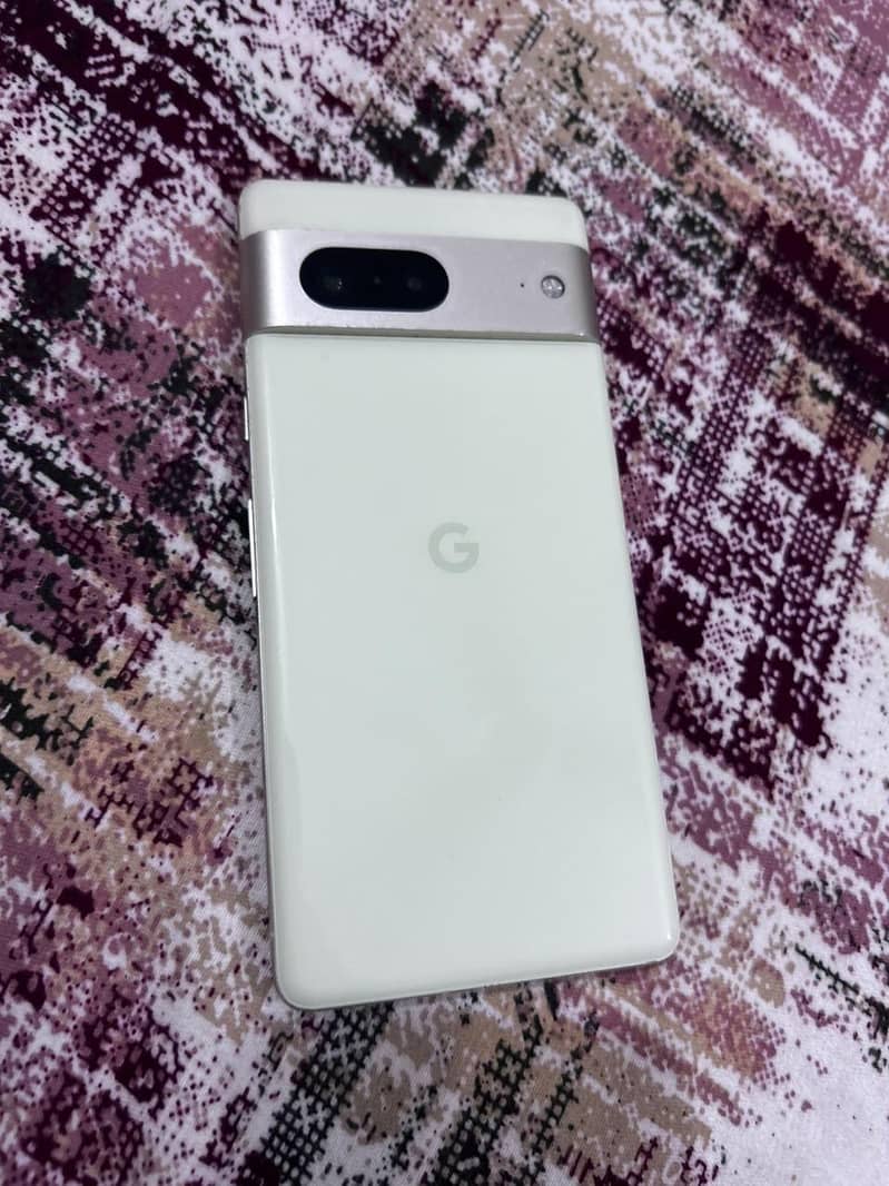 Google Pixel 7 3