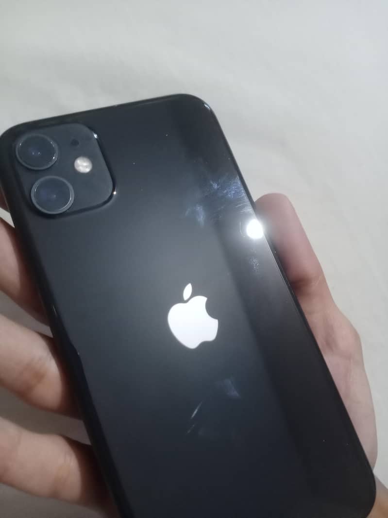 Apple iPhone 11 4